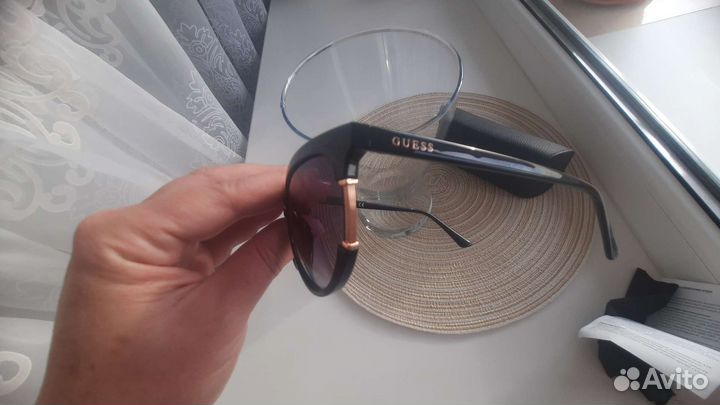 Солнцезащитные очки женские брендовые