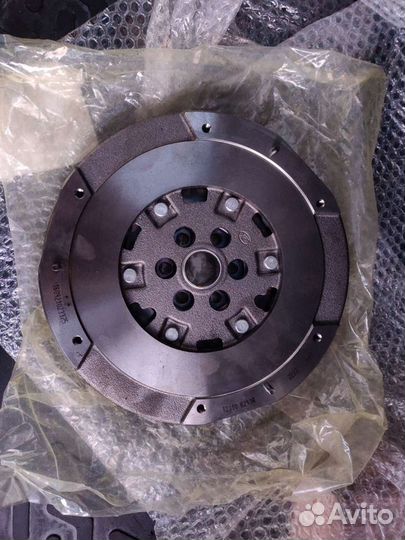 Маховик двухмассовый 123108293R Renault Nissan