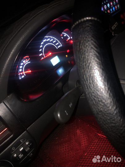 Щиток приборов приора