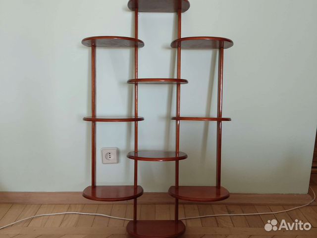 Деревянная полочка для мелочей