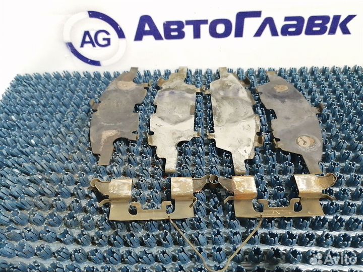 Пластины противоскрипные Nissan March