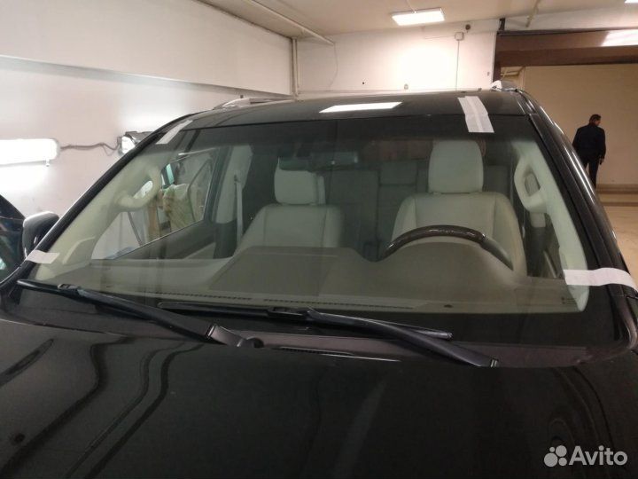 Лобовое стекло на Lexus Gx470