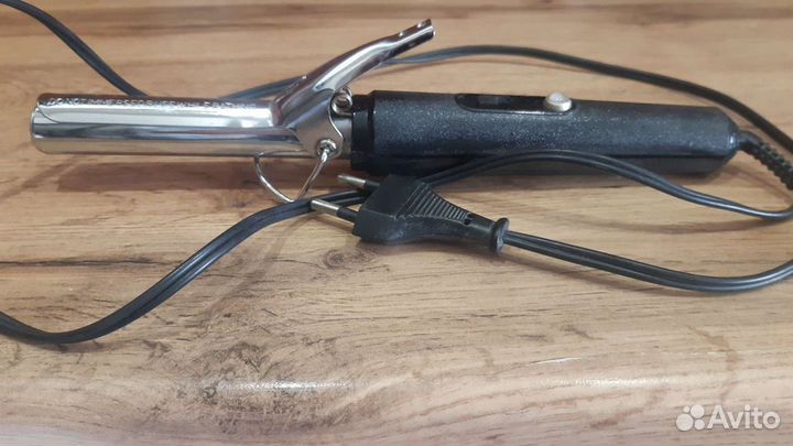 Плойка для завивки волос