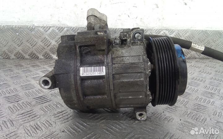 Компрессор системы кондиционирования Mercedes-Benz