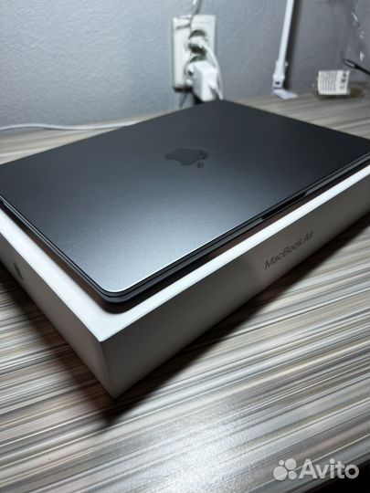 Apple MacBook Air 13 M2