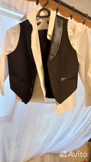 Костюм тройка