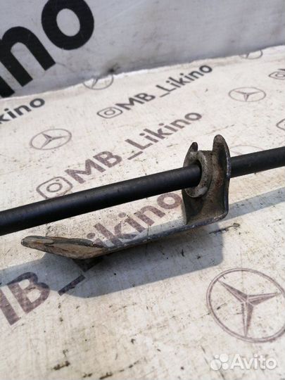 Трос стояночного тормоза Mercedes-Benz W212