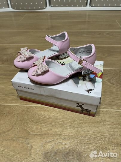 Туфли для девочки 28