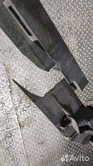 Рамка передняя Audi Q7