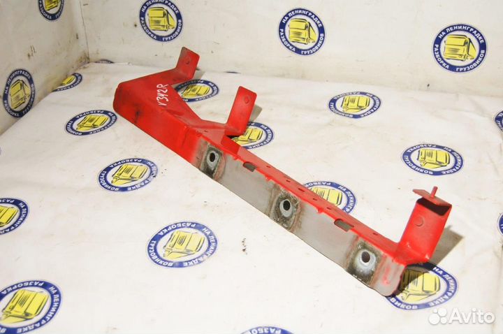 Кронштейн угла кабины правый 20731717 volvo, FH