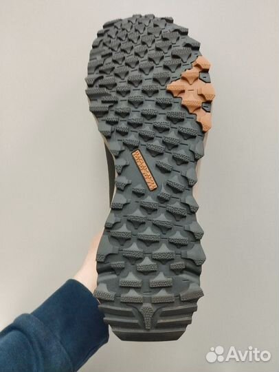 Новые утеплённые кроссовки Napapijri 43,5 оригинал