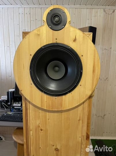 Авторские напольные колонки