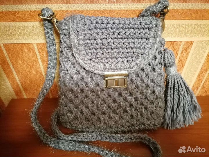 Сумка из трикотажной пряжи (22см.на 21см.)