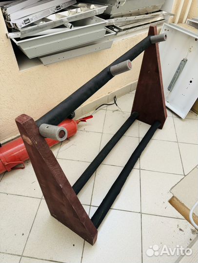 Стойка для гитар