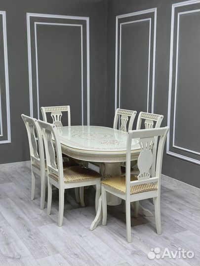 Кухонный стол и стулья в комплекте Лапка версаче
