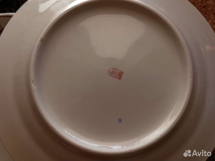 Тарелки Рижского фарфорового завода