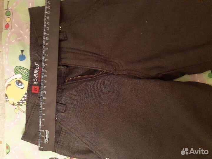 Серые брюки