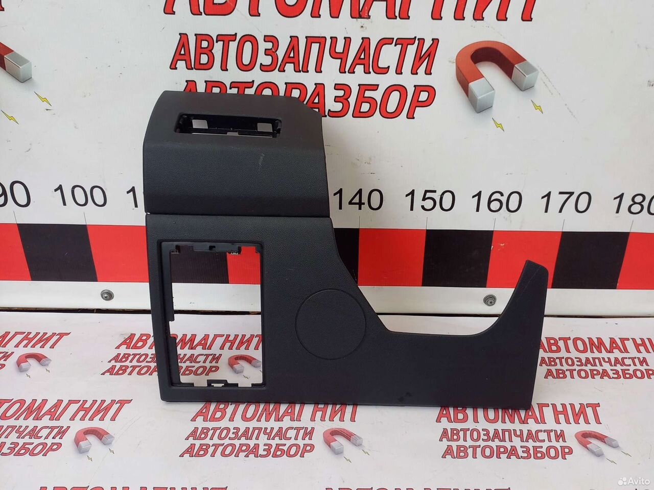 Накладка панели нижняя Рено Аркана