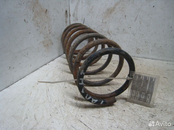 Пружина задняя Мицубиси Галант 1997г универсал