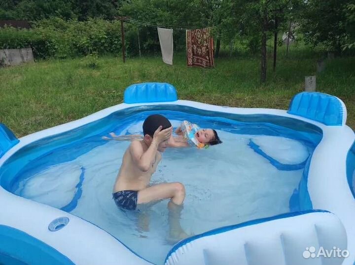 Детский бассейн Intex «Семейный отдых» с сиденьем