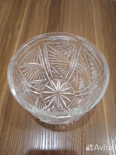 Ваза хрустальная