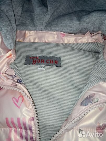 Жилетка с капюшоном для девочки новая