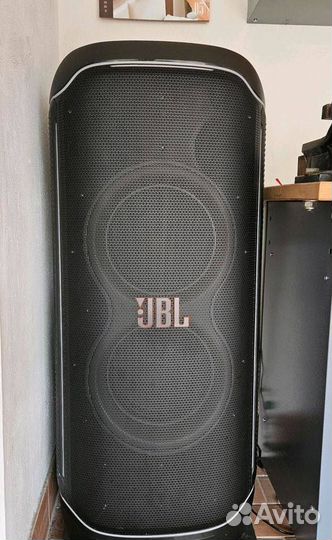 Акустическая колонка JBL PartyBox UltiMate как нов