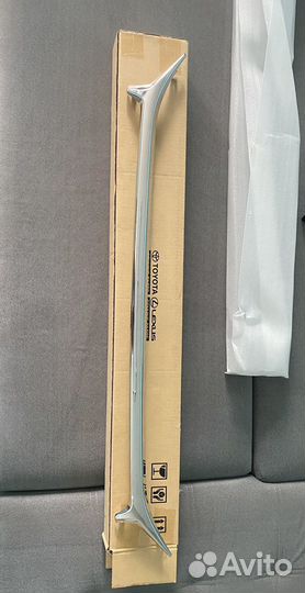 Молдинг переднего бампера camry 55