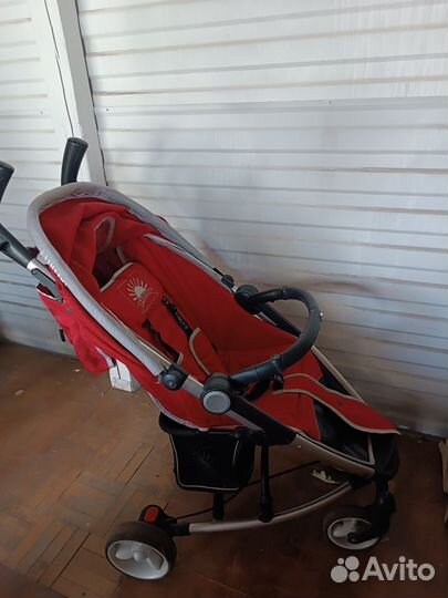 Прогулочная коляска