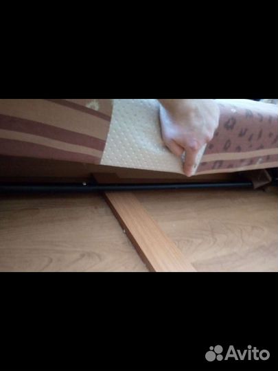 Кожаный угловой диван бу