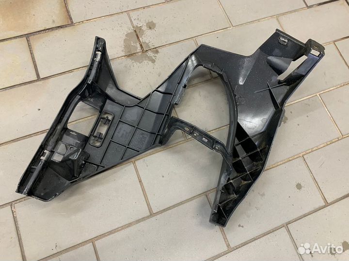 Кронштейн птф правый BMW F10 (до 10.2012 года)