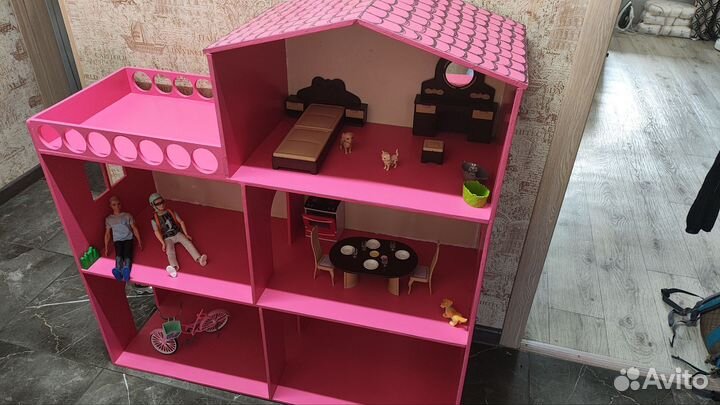 Домик кукольный