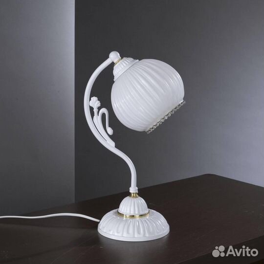 Светильник настольный Италия