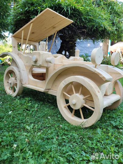 Ретро автомобиль из дерева 70 см высота