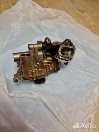 Масляный насос Фольксваген пассат B6
