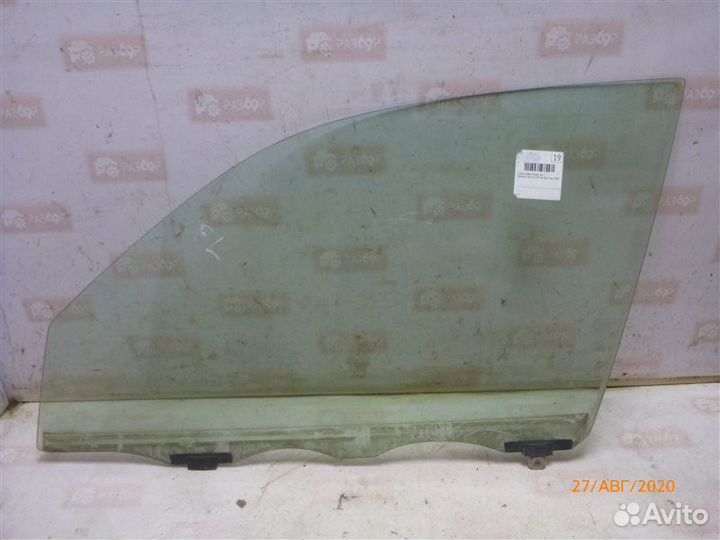 Стекло двери переднее левое Daihatsu Storia