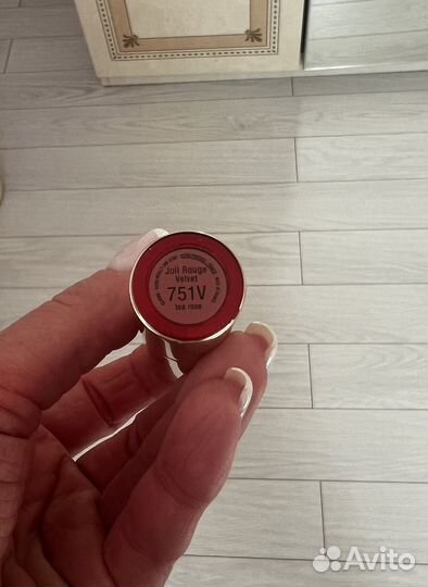 Помада Clarins joli rouge velvet 751