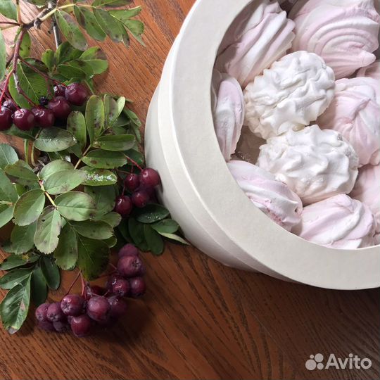 Шляпные коробки / Коробки для кондитерских изделий