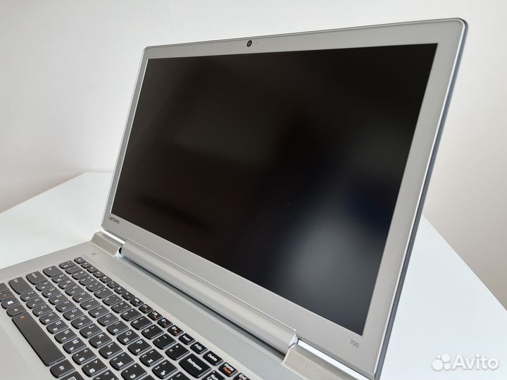 Ноутбук Lenovo IdeaPad 700 17isk