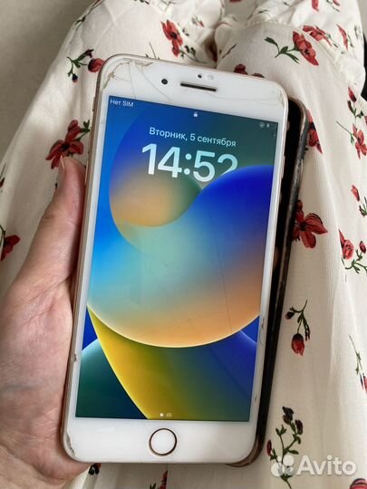 Телефон iPhone 8 plus