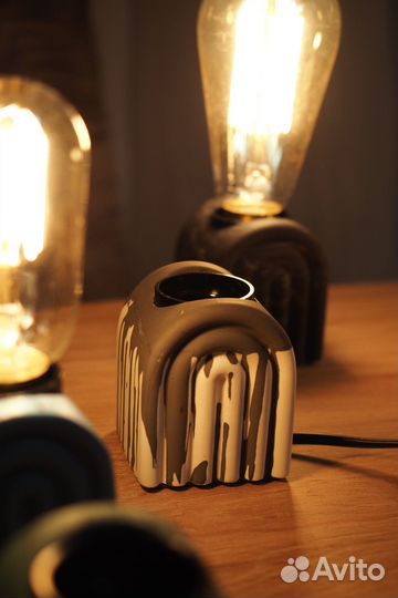 Светильник настольный