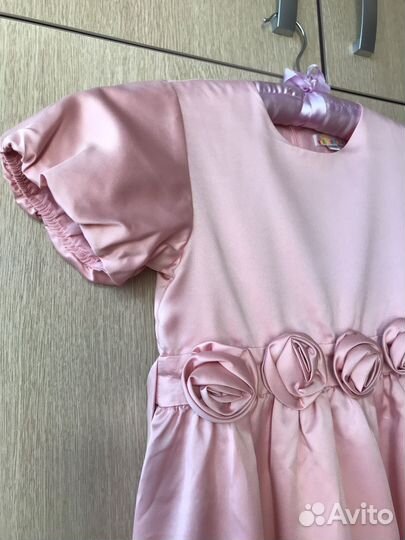 Платье нарядное для девочки 140