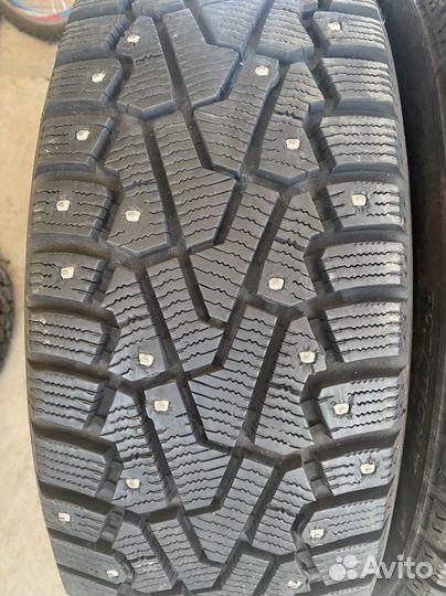 Pirelli Ice Zero 215/65 R16 102T