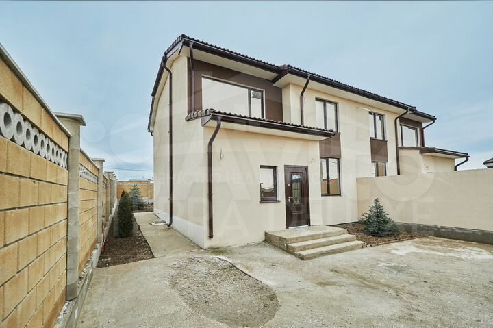 Дом 143 м² на участке 4 сот.