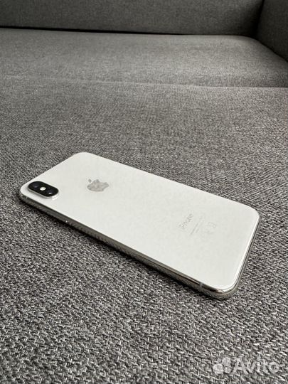 iPhone X, 64 ГБ