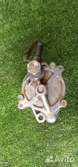 Насос вакуумный б/у Toyota Hilux 2.5 2005-2015