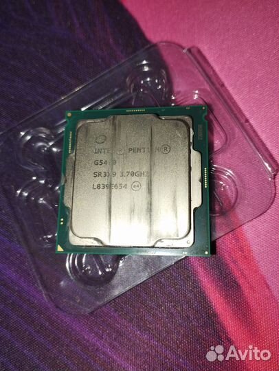 Процессор Intel Pentium Gold G5400