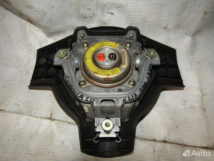 Подушка безопасности в рулевое колесо Corolla E12