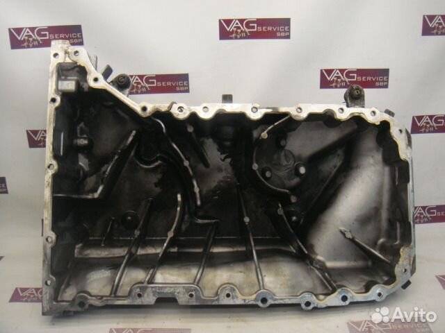 Поддон двигателя 2.5 R5 транспортер Т5 AXD AXE BNZ