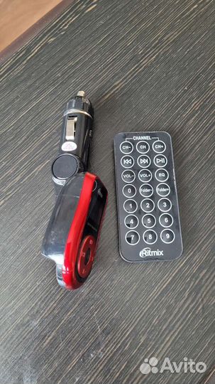 Автомобильный FM трансмиттер под флешку Ritmix